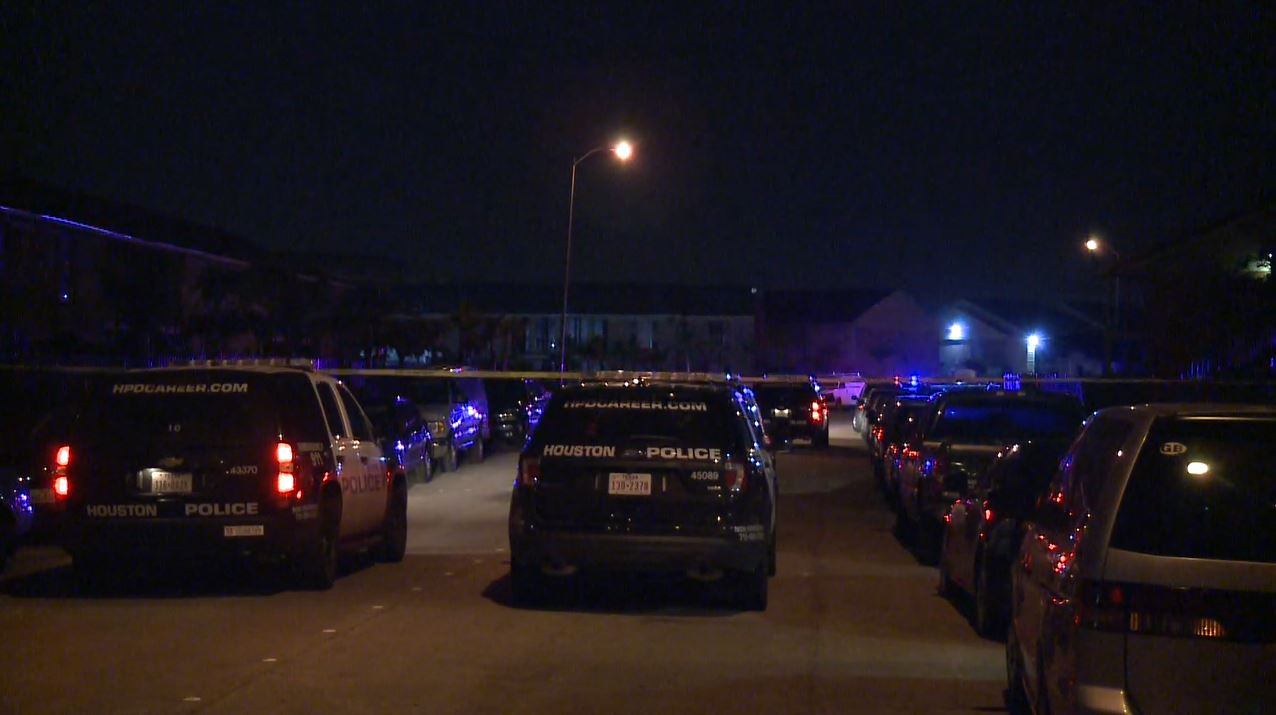 One woman dead in SW Houston shooting